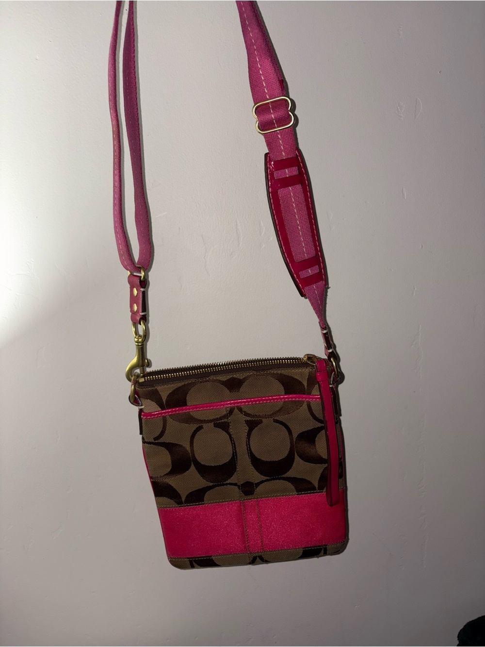 Y2K Coach Brown Signature Crossbody with Pink Trim